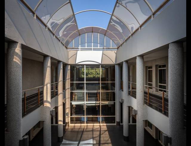 1,000M² OFFICE TO LET IN BRUMA
